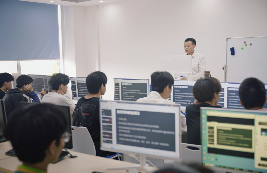 ǰ�˹���ʦ��β���ӵ�в����ʱ�ļ��ܣ�