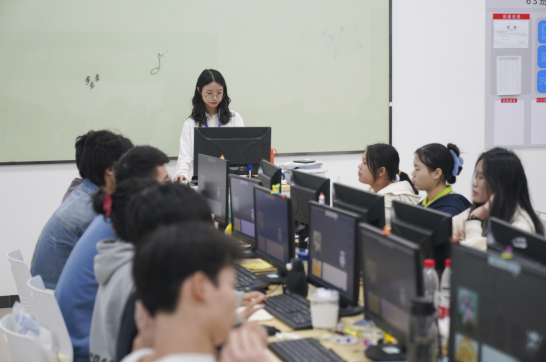 Խ��Խ�����ҵϲ��ְУѧ��������Ϊ�����㹻�ã�