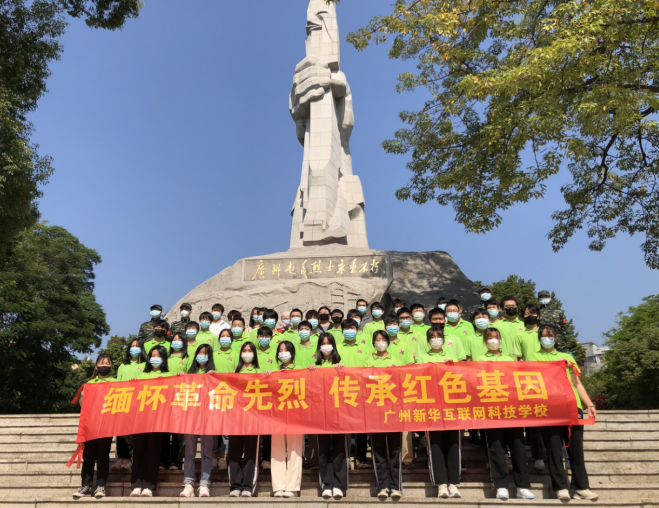 �廳�������ң����к�ɫ����