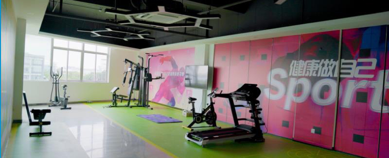 �»��������Ƽ�ѧУУ԰����