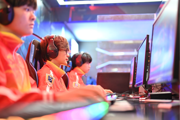 �й��羺�û���ģ��4.84���ˣ����Ӿ������Ǵ���Ϸ��NO!