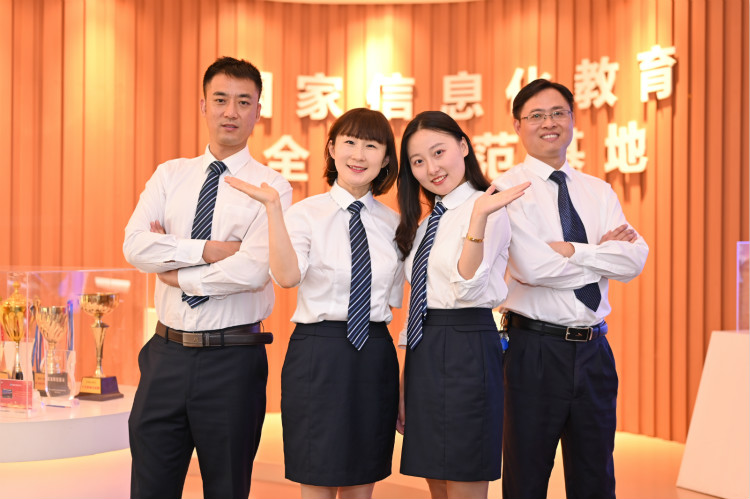 来新华学好互联网技术,才能登的更高,走的更远