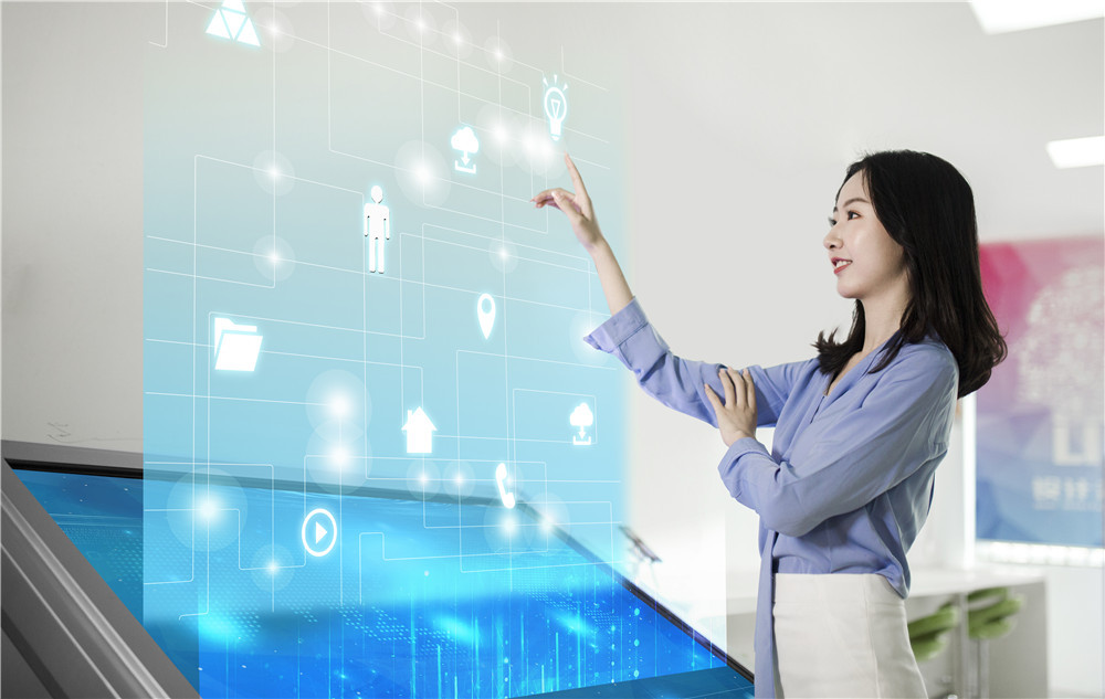 ���»�רҵ˵���й�������9�ڣ�UI������չ�� ���Ż�������ҵ��Ѹ�ٷ�չ���ռ�����������������ϻ���Խ��Խ��Ϊ����������������¼��������ϻ���Ҳ���Գ�֮Ϊ�ƶ��������������˻�������ҵ��Ҳ�ǵ��ºܶ���