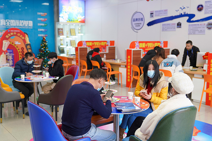 �����»��������Ƽ�ѧУ��ΪʲôҪ����������������ѧ����Щ���ƣ�