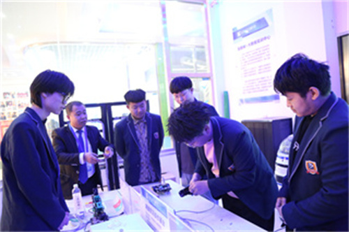 ��У��������գ��п��ɼ������� ���ѡѧУѡרҵ��