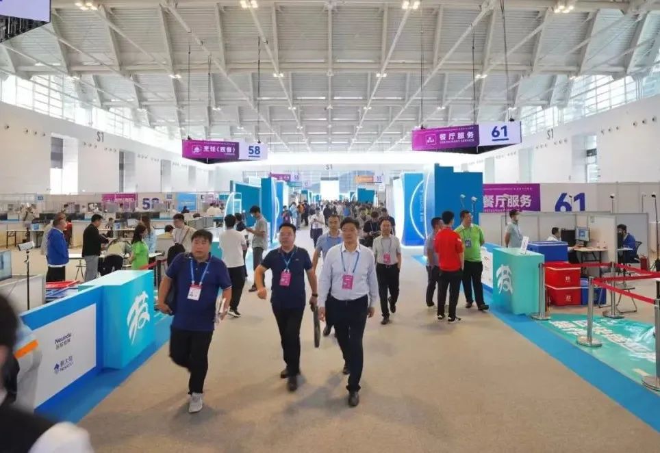 �������»�����ѧУ