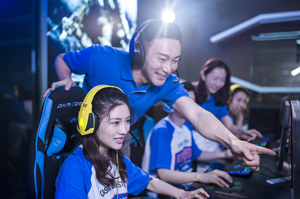 ���Ӿ����ǡ�����ɥ־���� ��ͨ��Һ͵羺ѡ�ֵ�������ʲô��